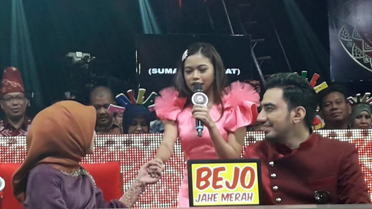 KEAKRABAN & KEJAILAN LESTI DAN RARA DI BELAKANG KAMERA