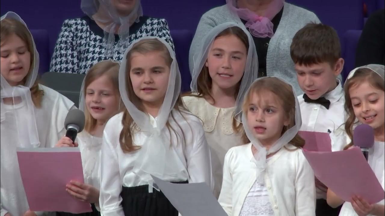 Детский хор поет об иисусе. Девочка которая, выиграла хор поет об Иисусе. Youtube детям youtube детям.