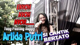 YANG PENTING HAPPY ARLIDA PUTRI