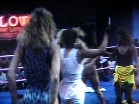 Sally, Tina, Ashley, California Doll vs. Soul Patr...