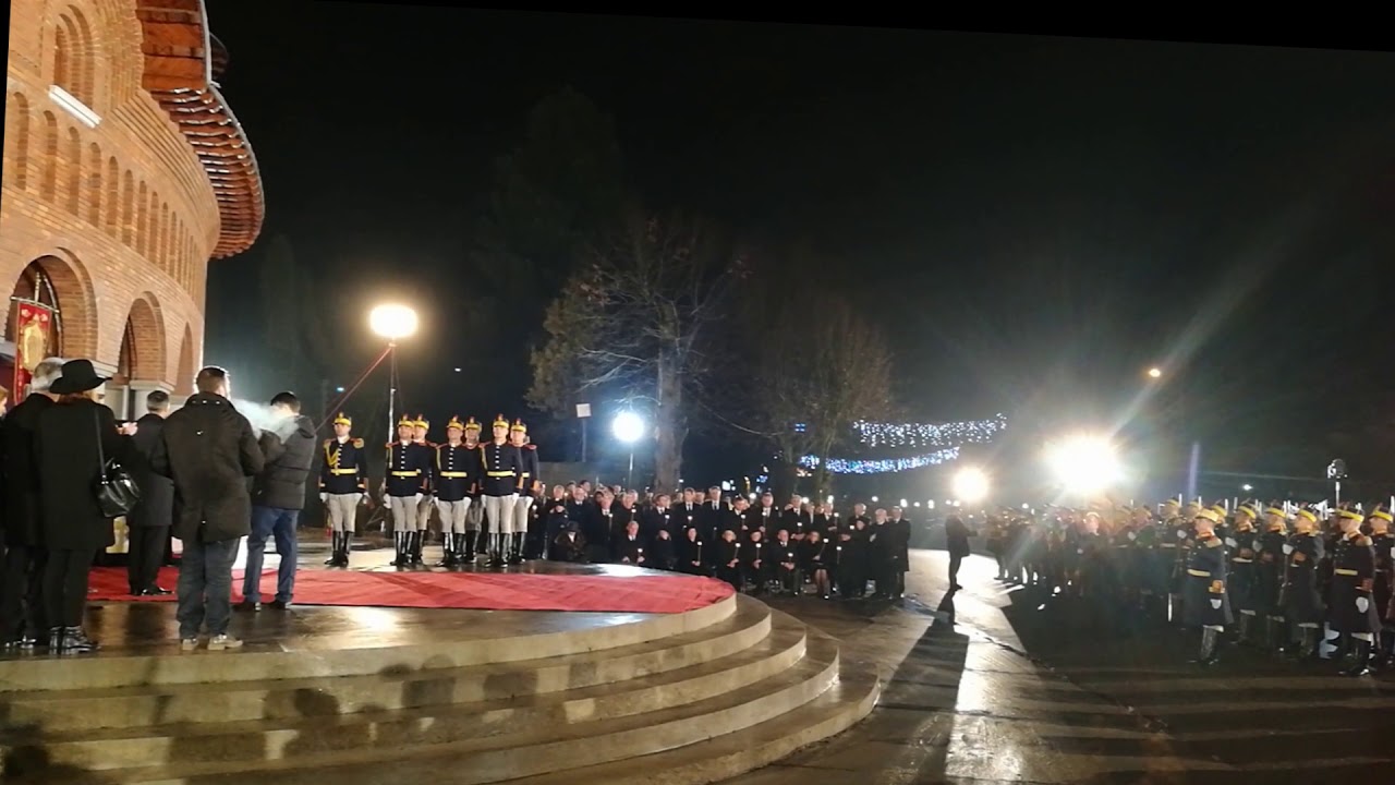 Salve de tun la funeraliile Regelui Mihai I al României