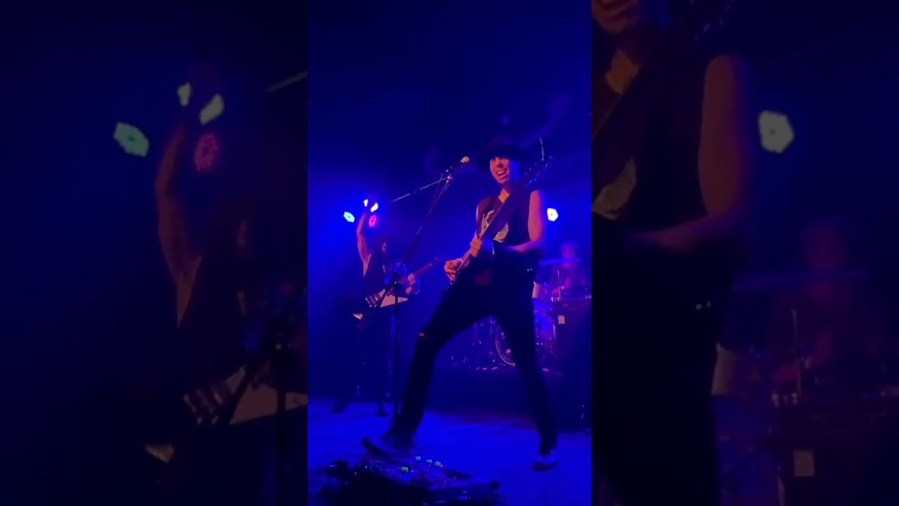 Banned FTC - Sticky / Bass solo or guitar solo? / @ Solbar, Maroochydore