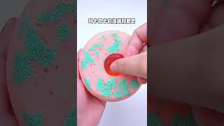 I Heard That Frozen Sponges Are Super Fun. Let Me Give It A Try For You