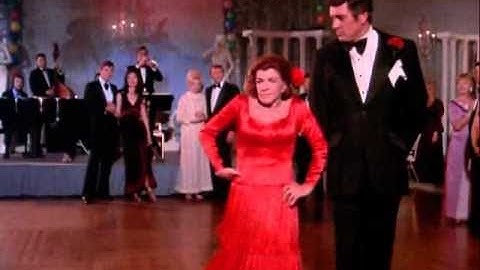 Rock Hudson - " Dancing " - 3/4