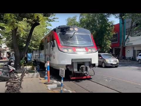 75th Street Bus Tracker
