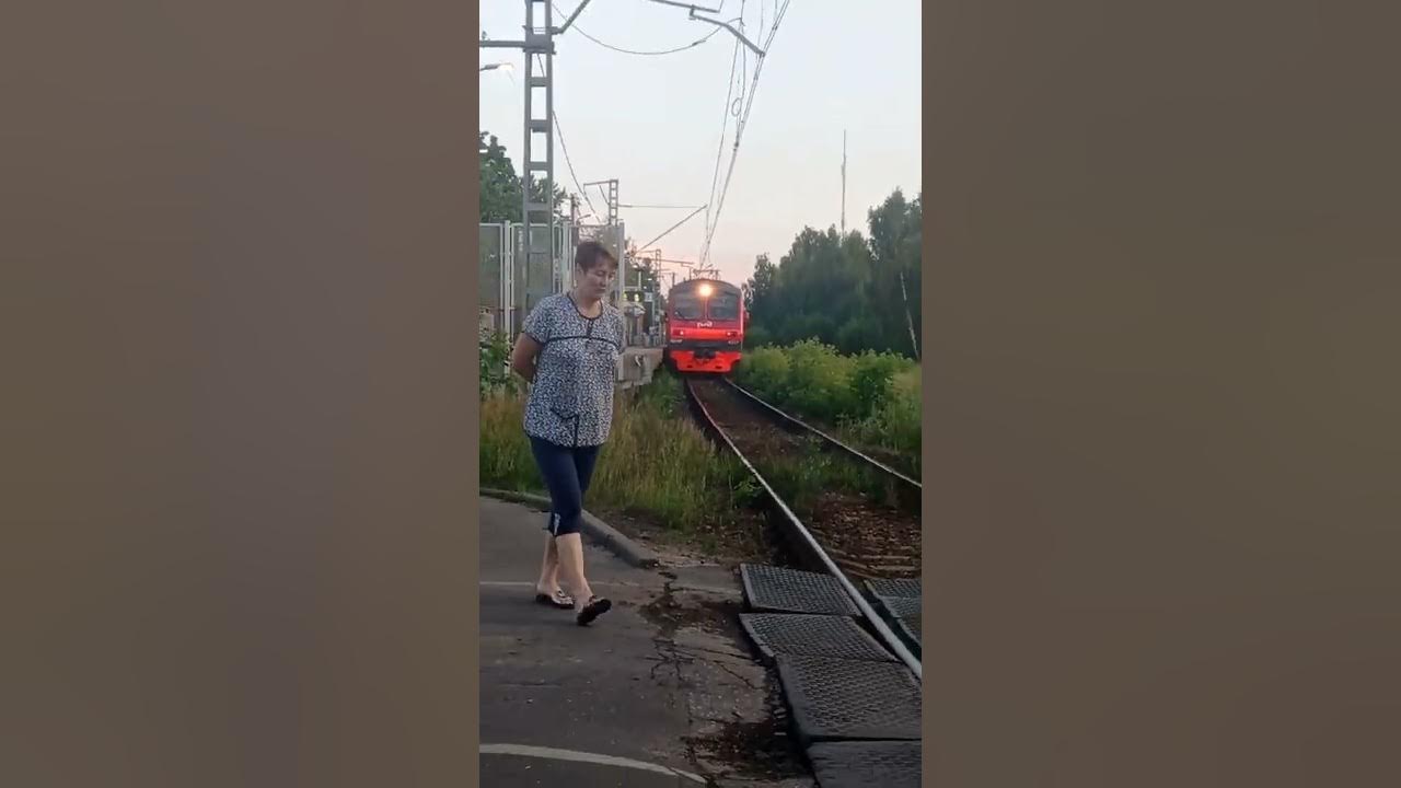 Расписание электричек на электрогорск из москвы. Электричка москва домодедово остановки. Расписание электричек электрогорск москва. Расписание электричек на электрогорск из москвы. Расписание электричек киевский вокзал.