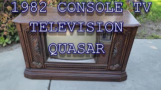 Консольный цветной телевизор Quasar с ЭЛТ 1982 года
