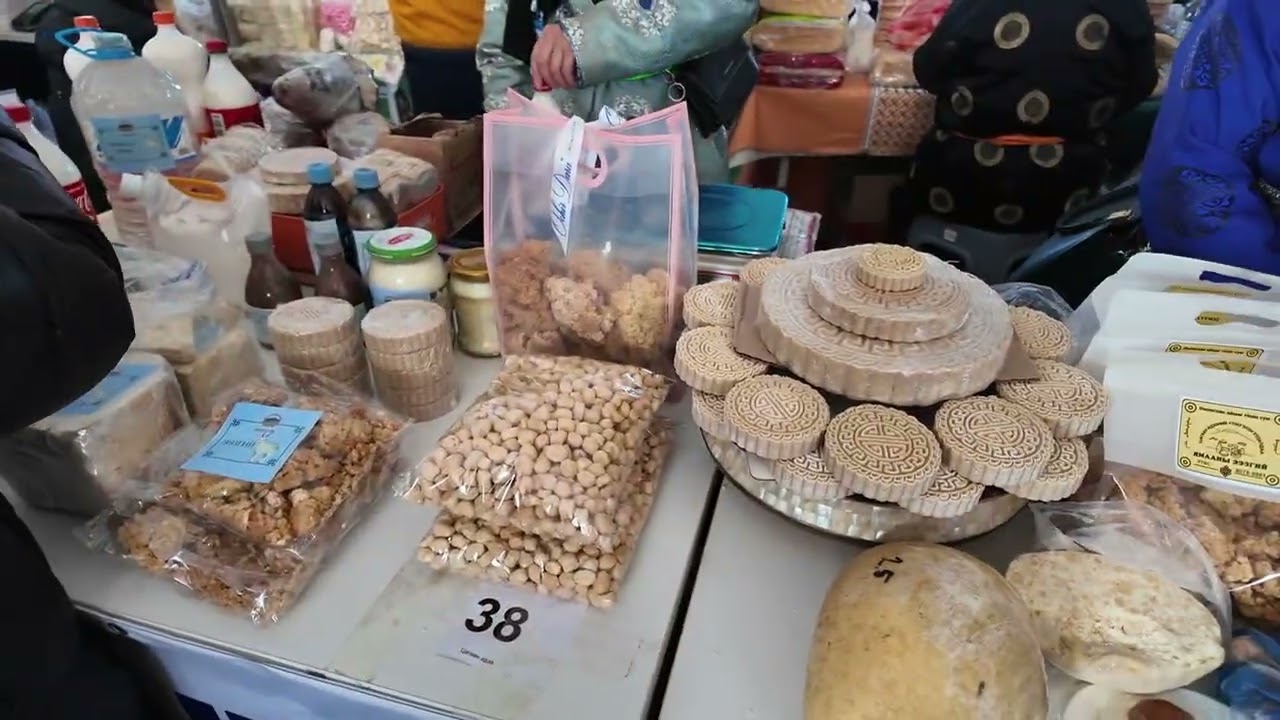 Түмэн тэмээний баяр /Даланзадгад хот