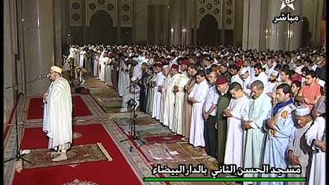 خشوع رهيب وبكاء أواخر سورة الزمر الشيخ عمر القزابري وَسِيقَ الَّذِينَ كَفَرُوا إِلَىٰ جَهَنَّمَ ..