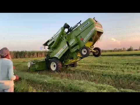 Stunt Combine Harvester | Simran 676 |Simran Combines