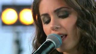 Katie Melua sjunger Moonshine från Moraeus med Mera 2012