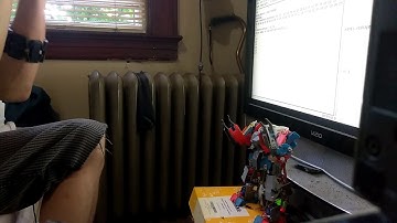 Raspberry Pi Robot Test_3: Gesture Controlled Fighting