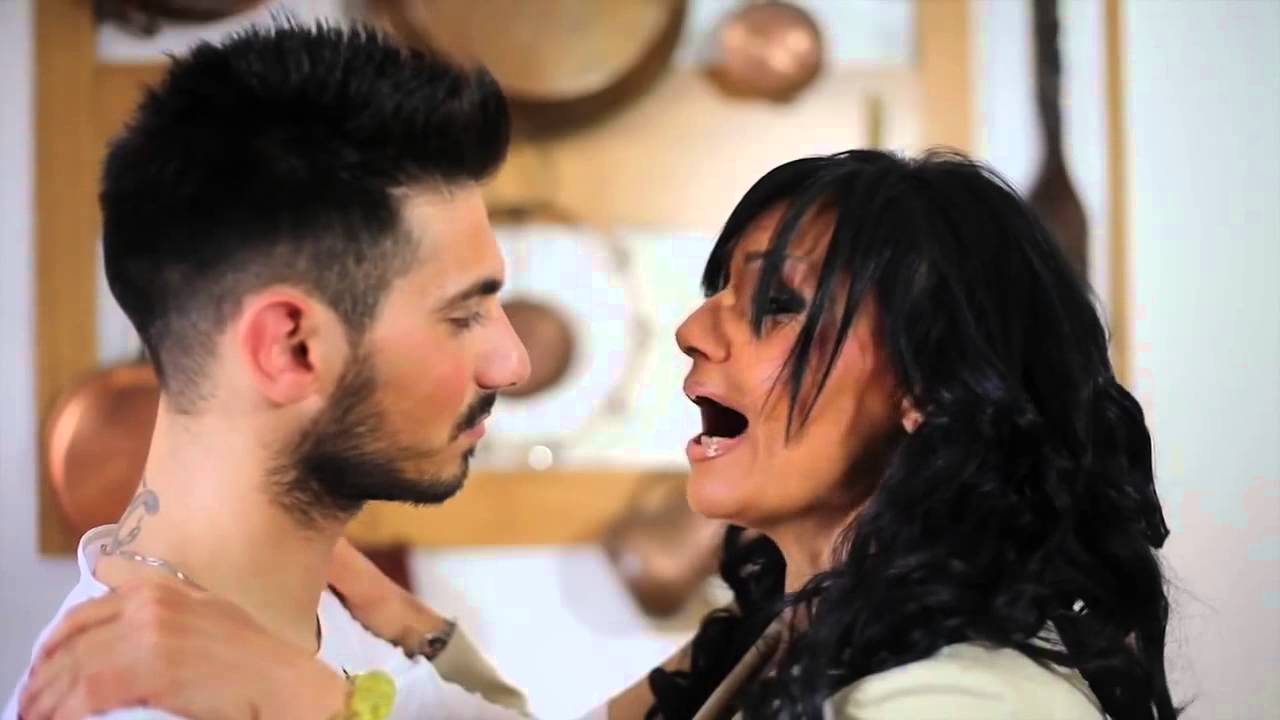 Lino Calone feat Silvia Corato  Nun è fernute maje video ufficiale - by Melania Tagli hd