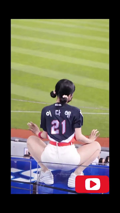 A Korean cheerleader is what I need for the channel #Korean #cheerleader #algorithm