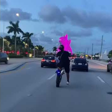 Fun to ride by: @xoolie._ (sunmori check)