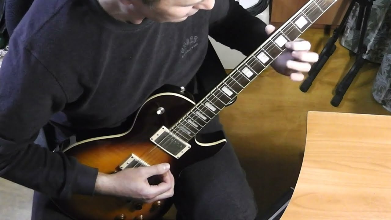 Slash - Anastasia SOLO Guitar | Cort CR-280 |  Out of sync when playing guitar.