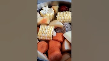 papaya soup with veggies and meet😋😋