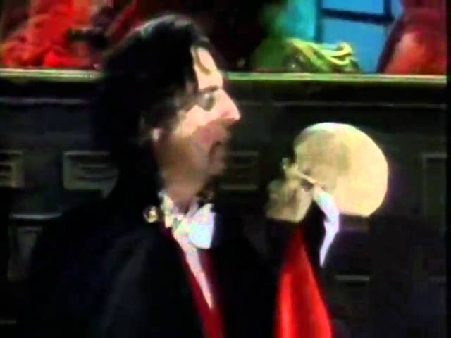 Mvps Of Horror Alice Cooper Recalls Making A Devilish Deal With The Muppets Mvps Of Horror Alice Cooper Recalls Making A Devilish Deal With The Muppets
