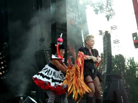 Pink Opening @ Rock Werchter 2010