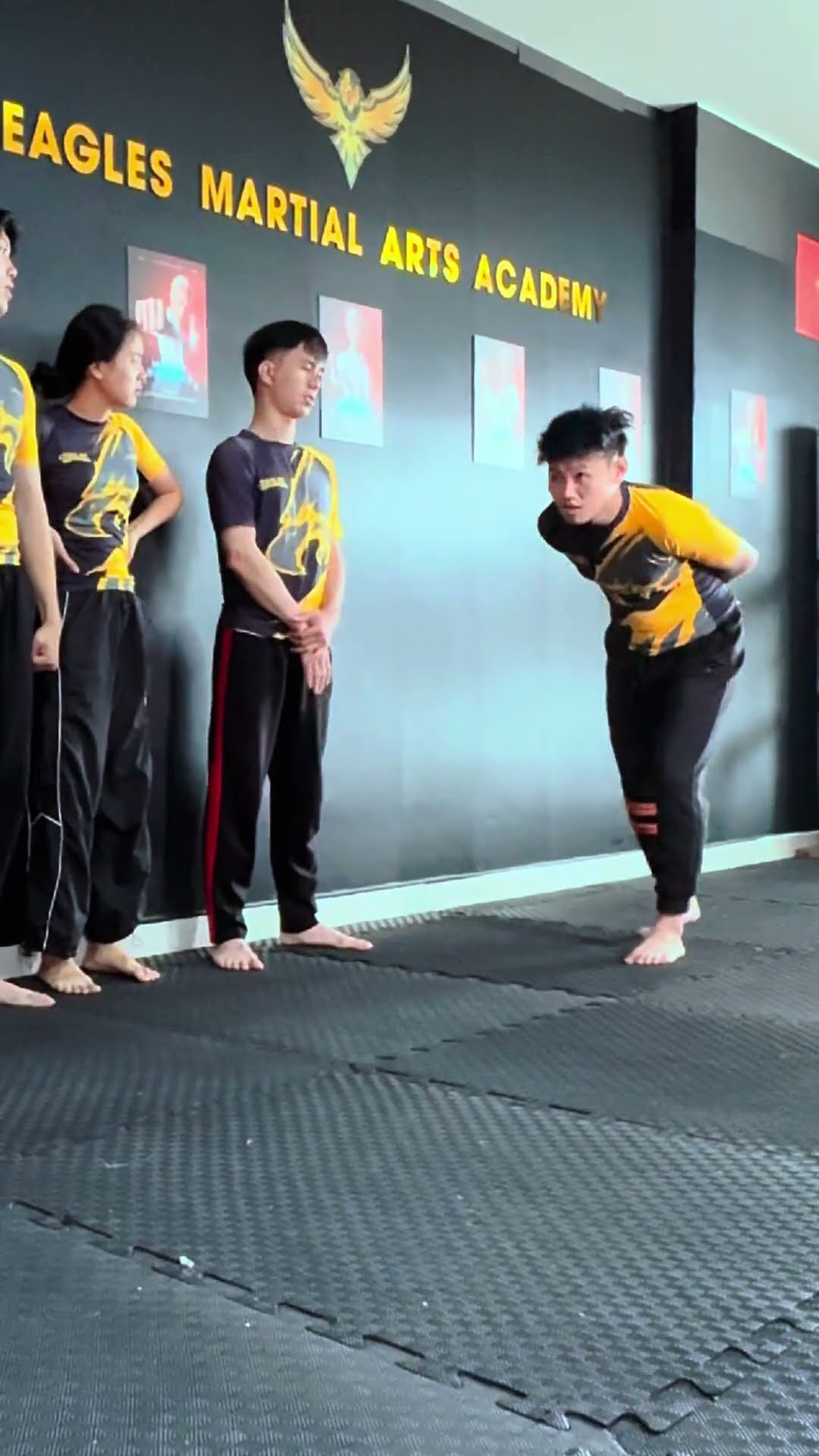 Tưởng gì [BEN EAGLE] #beneagle #training #kungfu #martialarts #fighting #funny