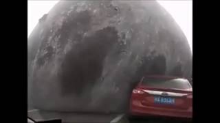 Moon runs rolls through China City of Fuzhou after typhoon Meranti 2016 funny moments
