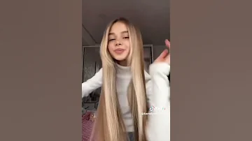 Kamelia Melnic 