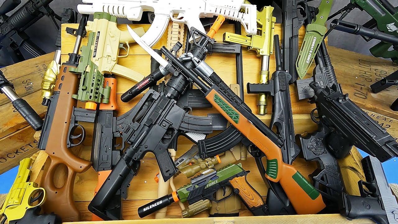 Arabian Desert Soldier Guns - Kalashnikof / Canas