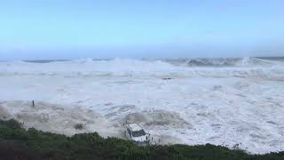 Huge waves at Jongensfontein swallows car 16 Sept 2023