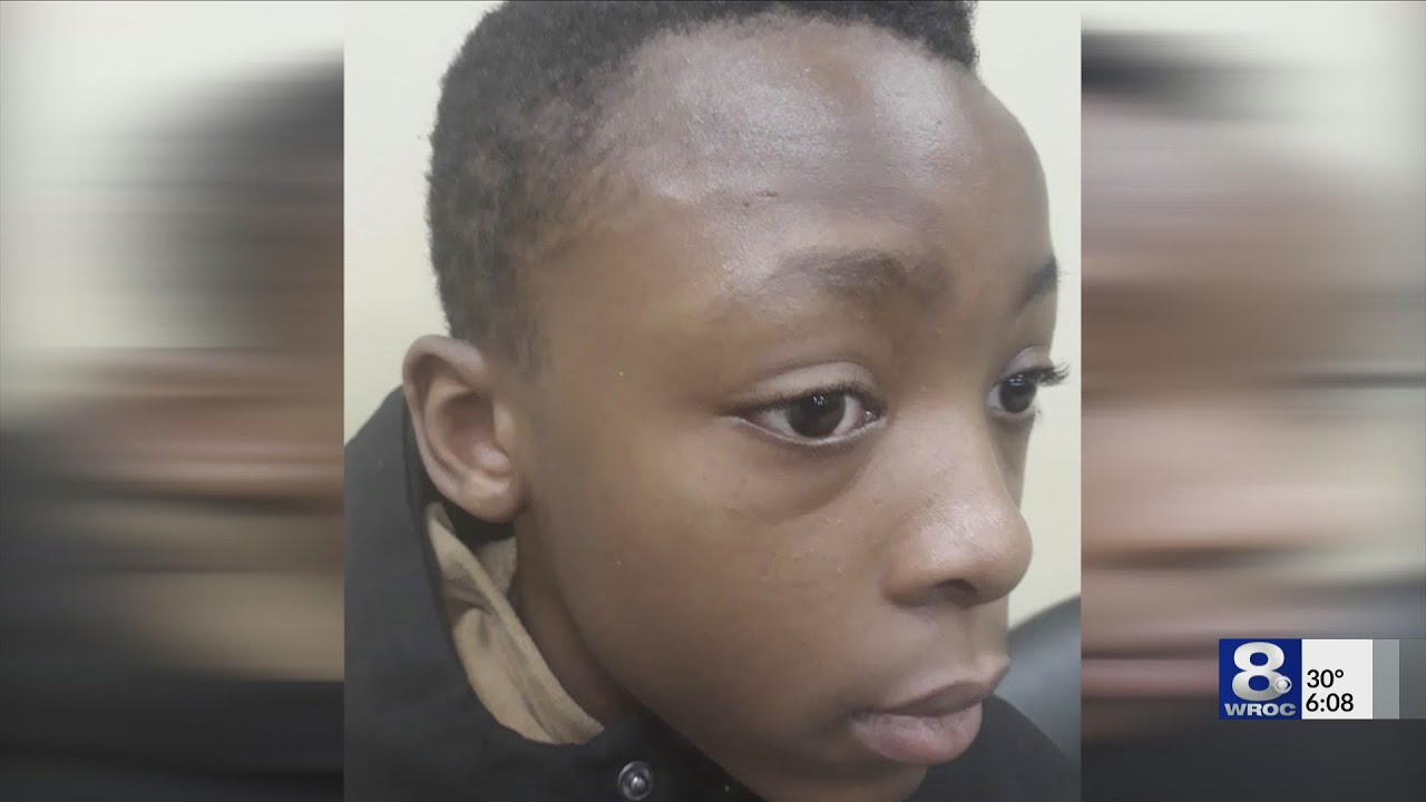 Parent facing charges for hitting child on school bus - YouTube