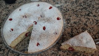 Gateau moelleux au framboises ou fraises tres facile كيك خفيف بالفراولة او الفرمبواز