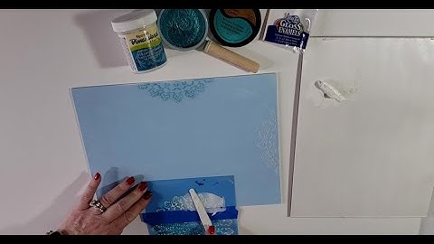 The Craft Minute with DecoArt®: Creating a texture paste frame