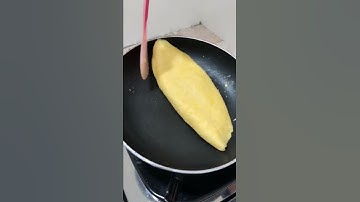 Thumbnail of Buat Omelet Telur Tersulit #SHORTS