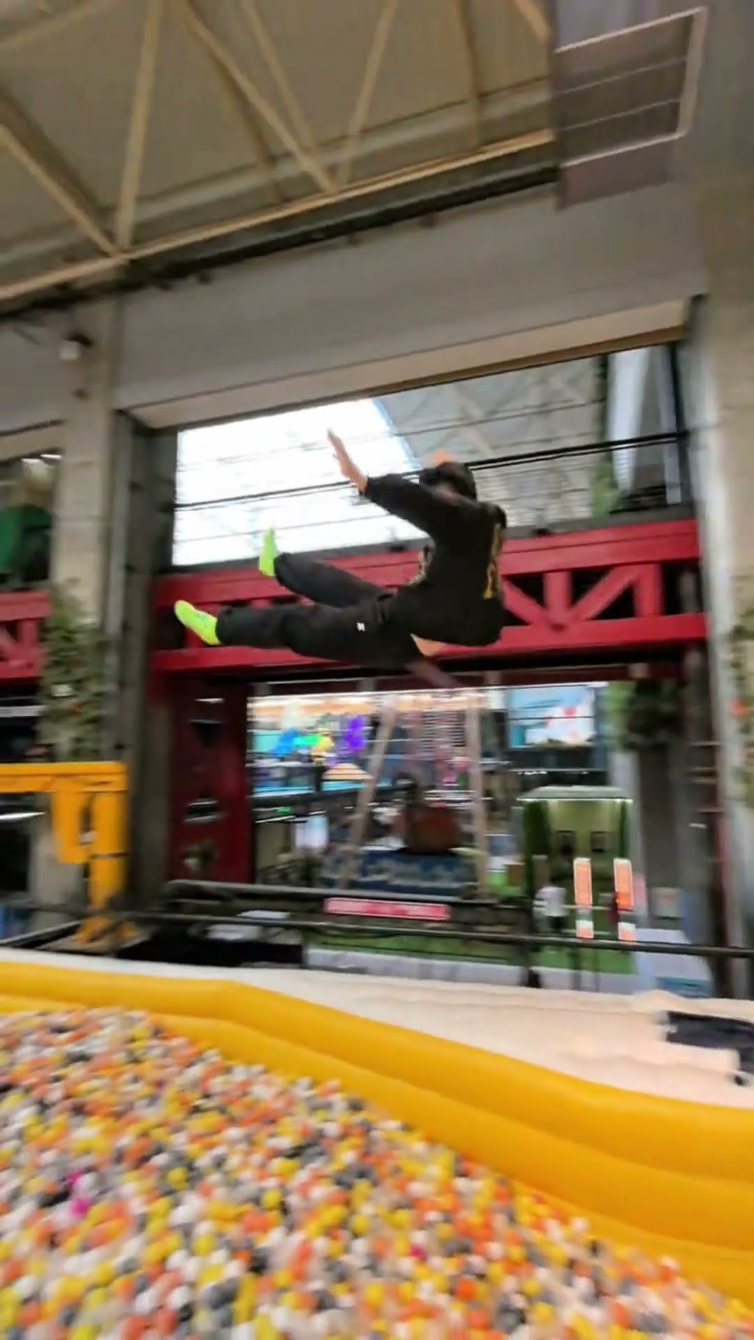 This Trampoline Is So ???Fun! Why Didn't We Just Start Jumping Around Like This When We Were Kids