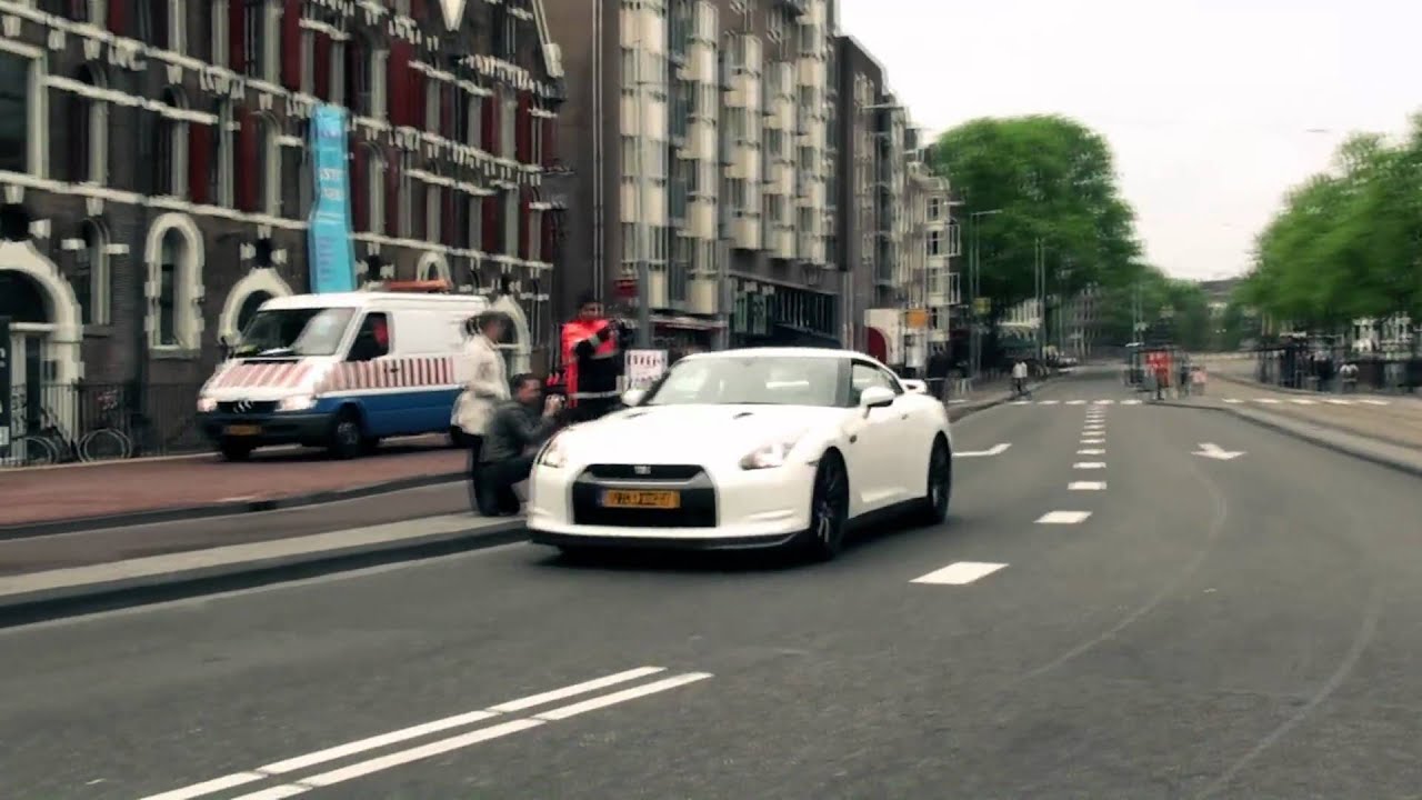 Nissan gtr acceleration