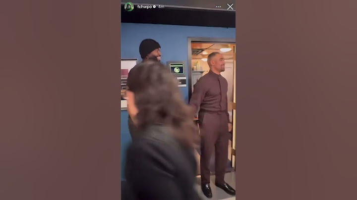 Eagles Jalen Hurts, Saquon Barkley meet Jimmy Fallon Backstage as well as Celtics star Jaylen Brown