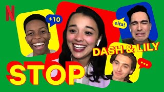 Elenco de Dash & Lily joga o meu Stop! | Netflix Brasil