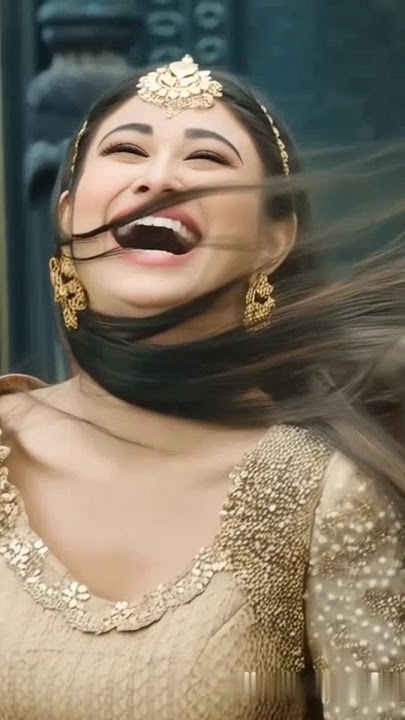 Nagin 2 🐍🙏 shivangi is laughing | #subscribe #trending #love #like #famous #nagin #viral #colors