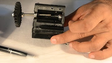 Prusa i3 Build Tutorial : Part 5 -  Assembling and Mounting the Extruder