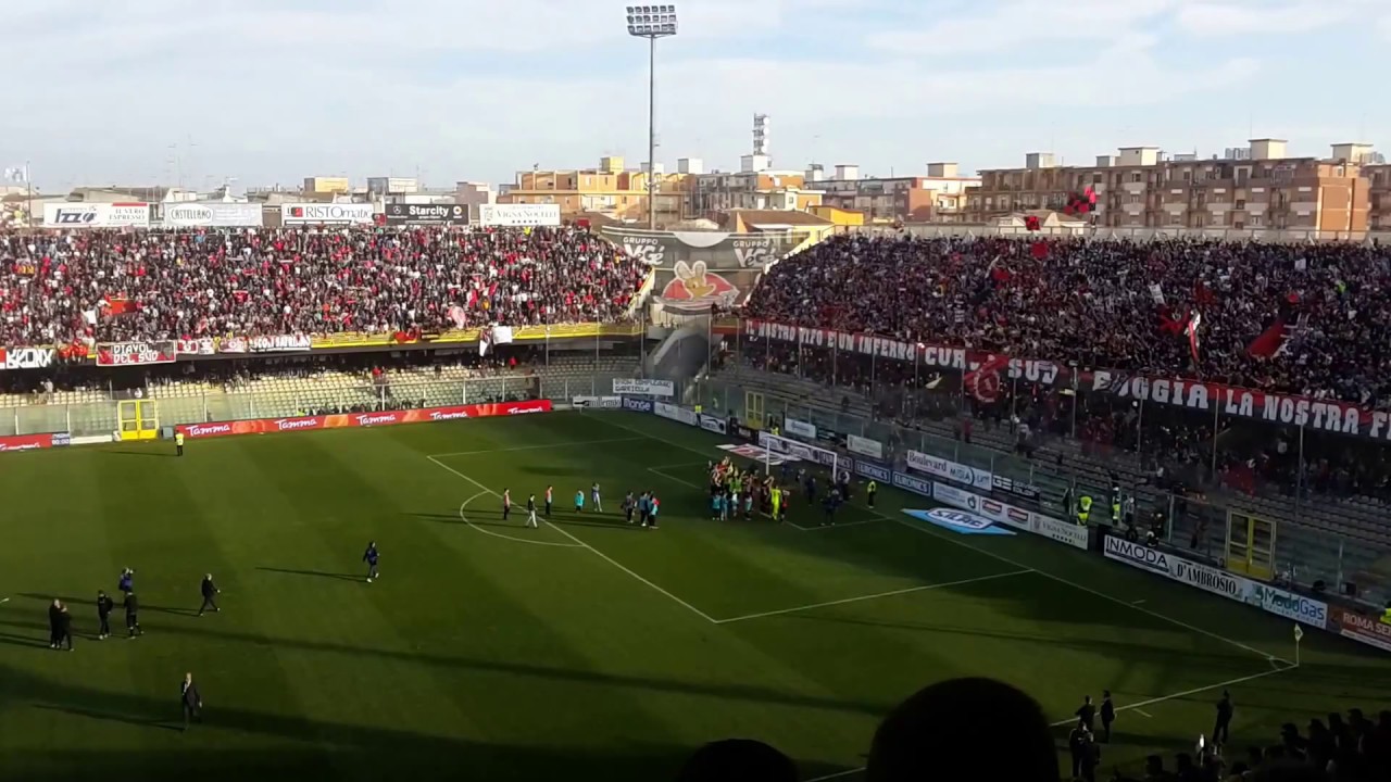 [Foggia - Lecce 3-0] Festeggiamenti rossoneri dopo il triplice fischio