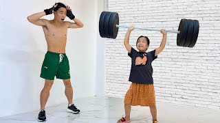 Strongest 6 Year Old Girl vs Bodybuilder at the Gym | World Strongest Kid