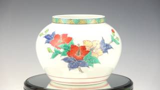 十四代酒井田柿右衛門 濁手芙蓉文花瓶