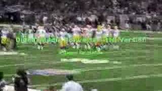 Brett Favre Breaks All-Time Yardage Record
