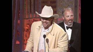 Toby Keith Wins Album Of The Year For 'How Do You Like Me Now'  ACM Awards 2001