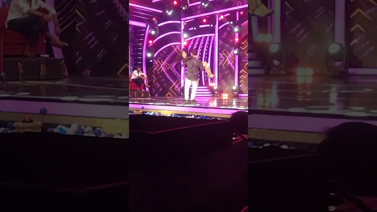 Bullet Bhaskar Anna dance....