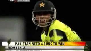 Pakistan's Kamran Akmal at his best