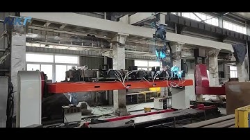 Our positioners and multiple axis walking gantry, support Yaskawa robot, is applied to welding.