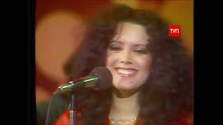 Video thumbnail of "Matia Bazar con Antonella Ruggiero - Solo tu - Televisión Nacional de Chile 1980"