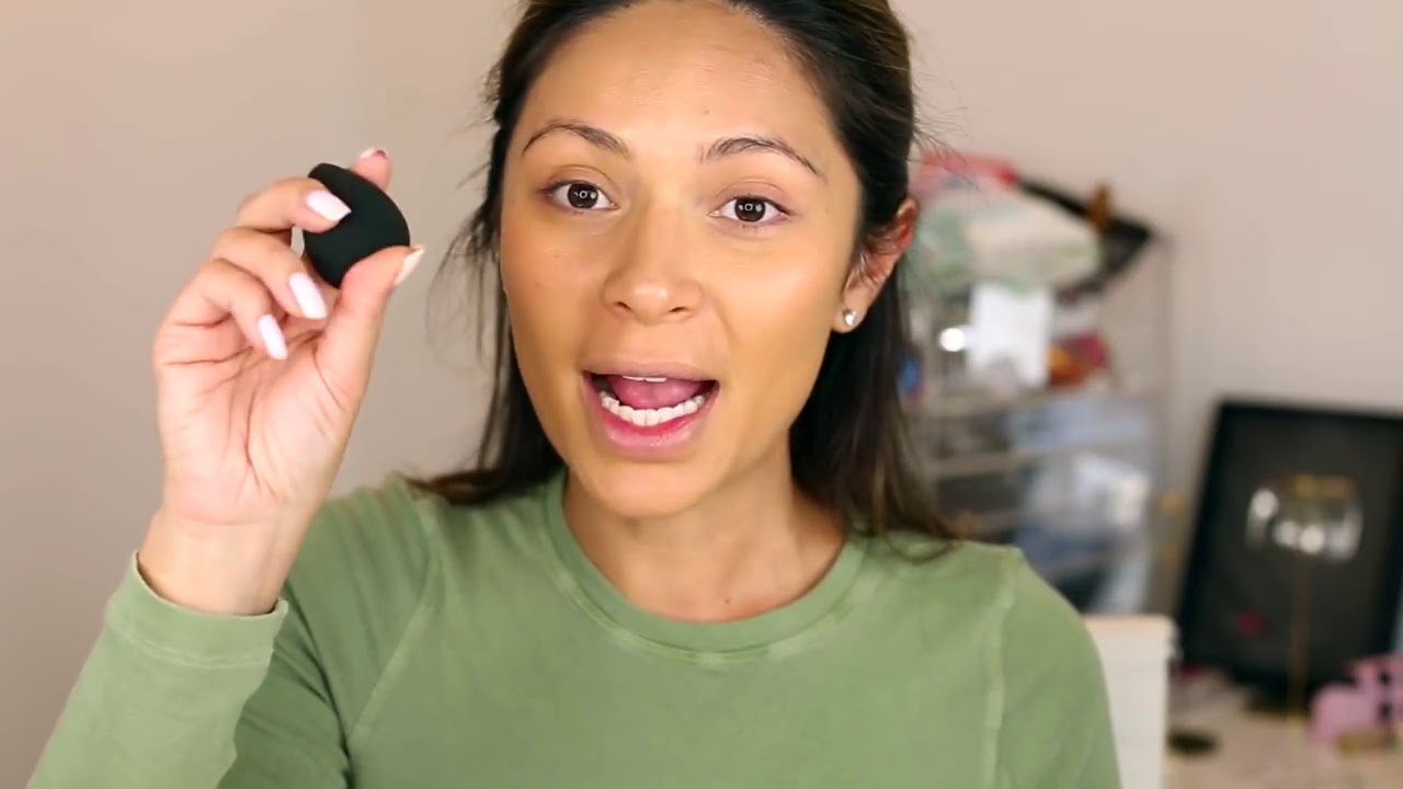 HOW TO USE A BEAUTY BLENDER YouTube