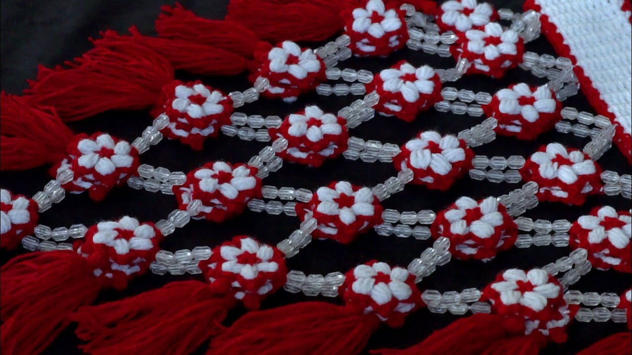 मोती और फूलों वाला आसान सा तोरन #Crochet Bandhanwar, Woolen Door Hanging, Jhalar design, Gate Parda