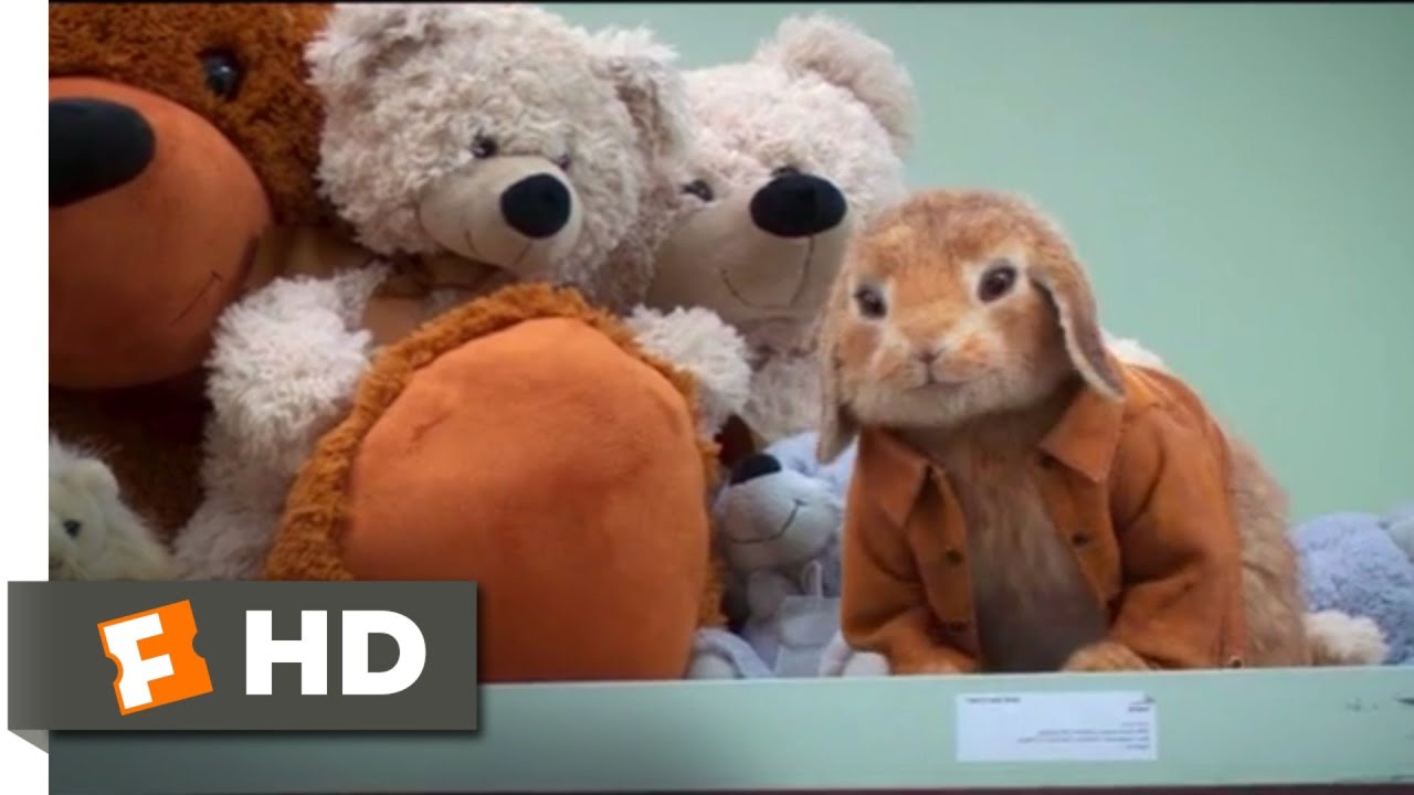 Peter Rabbit (2018) - Rabbits in a Toy 